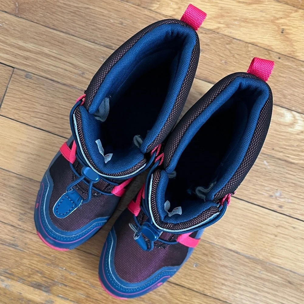 The North Face Girls Size 2 Big Kid HydroSeal Waterproof Winter Boots Blue Pink